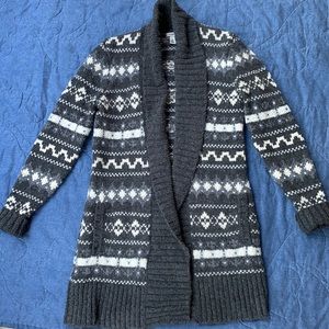 L.L. Bean Gray and White Patterned Sweater